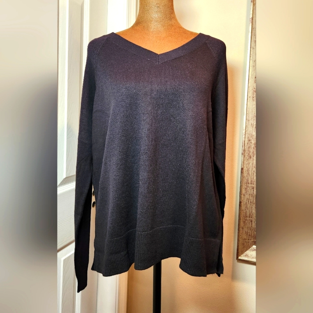 Lucky Brand Women's V-Neck Sweater - Black Sz M NWT